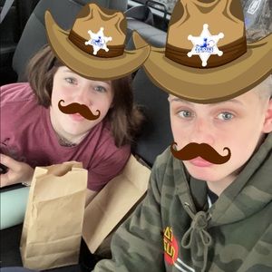 Meet your Posher, Brady